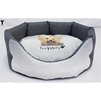 cuccia Yorkshire trono 